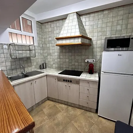 Appartement Surfers, &natural Pools, 10min North Airport Bajamar (La Laguna)
